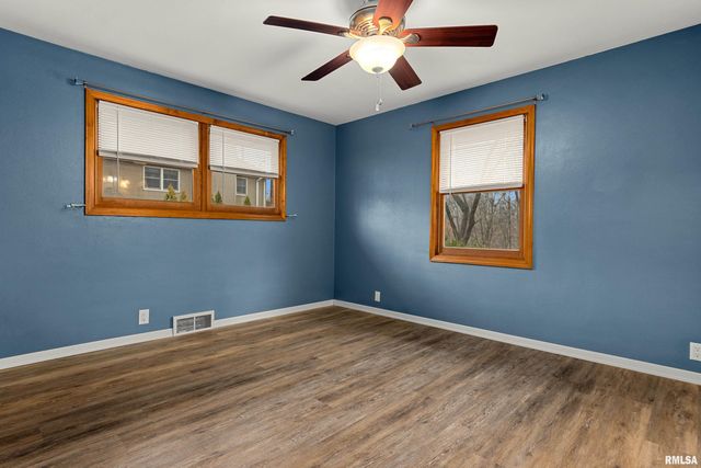 101 ELM Street, Morton, IL 61550