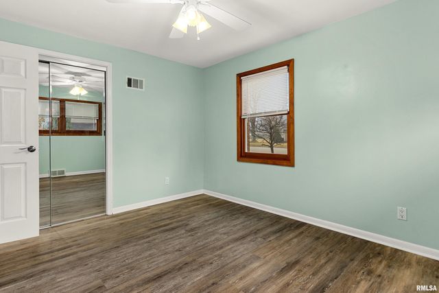 101 ELM Street, Morton, IL 61550