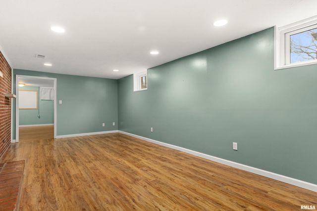 101 ELM Street, Morton, IL 61550