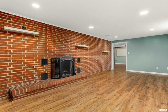 101 ELM Street, Morton, IL 61550