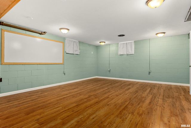 101 ELM Street, Morton, IL 61550