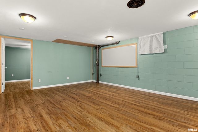 101 ELM Street, Morton, IL 61550