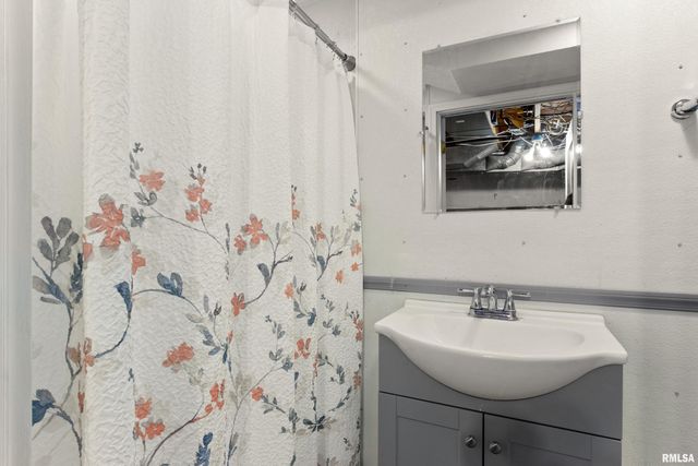 101 ELM Street, Morton, IL 61550