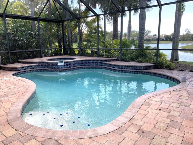 6828 HONEYSUCKLE TRAIL, Lakewood Ranch, FL 34202