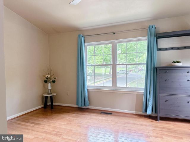 15427 BEACHWATER CT, Dumfries, VA 22025