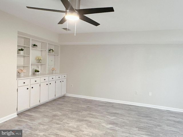 15427 BEACHWATER CT, Dumfries, VA 22025