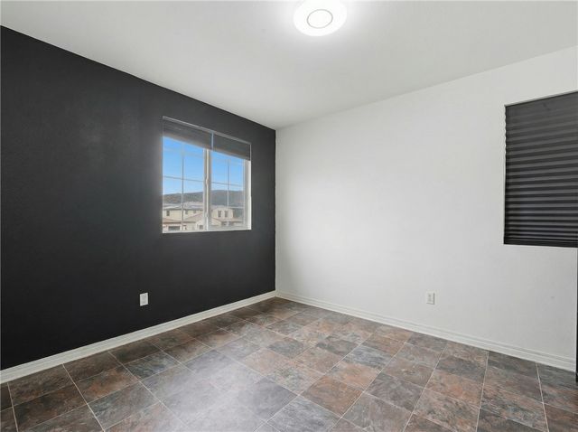 6402 June Mountain, Jurupa Valley, CA 92509