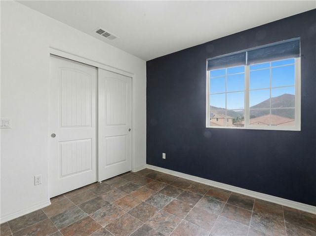 6402 June Mountain, Jurupa Valley, CA 92509