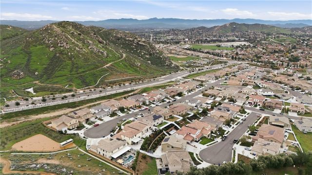 6402 June Mountain, Jurupa Valley, CA 92509