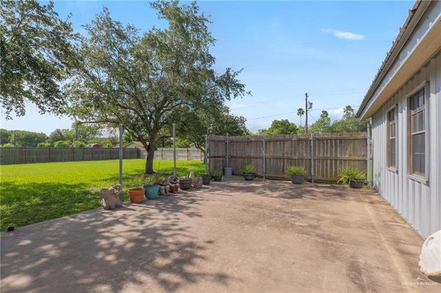 401 S Parker Road, La Feria, TX 78559