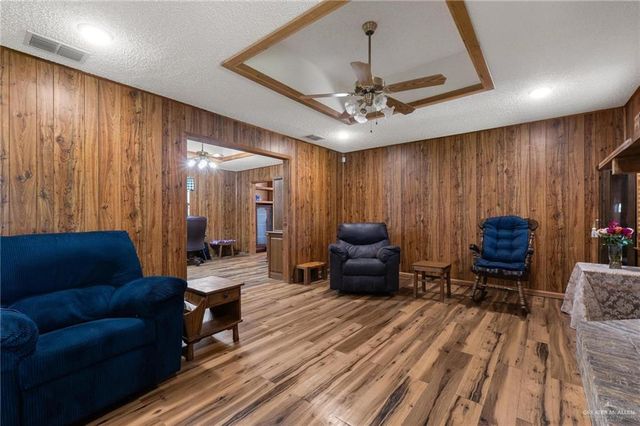 401 S Parker Road, La Feria, TX 78559