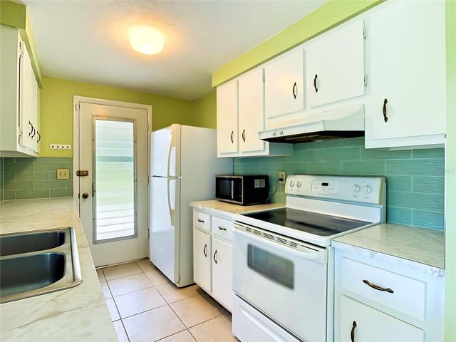 2538 AUBURN BOULEVARD, Port Charlotte, FL 33948
