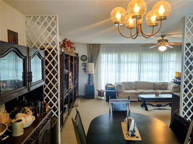 619 RIVIERA BAY DRIVE NE, St Petersburg, FL 33702