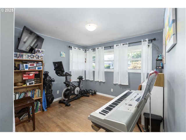 811 Ne Clyde Pl Ne 116 C, Grants Pass, OR 97526