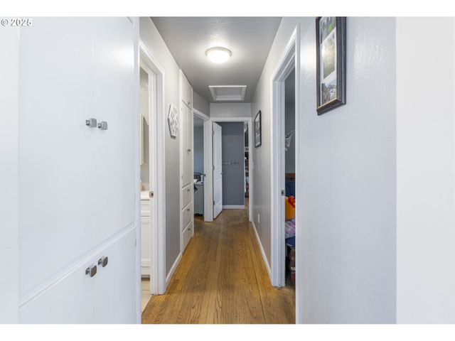 811 Ne Clyde Pl Ne 116 C, Grants Pass, OR 97526