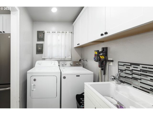 811 Ne Clyde Pl Ne 116 C, Grants Pass, OR 97526