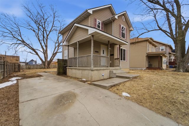 917 E 12th Street, Des Moines, IA 50316