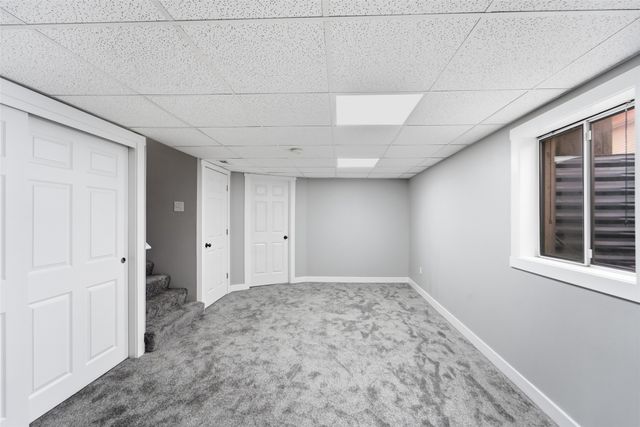 917 E 12th Street, Des Moines, IA 50316