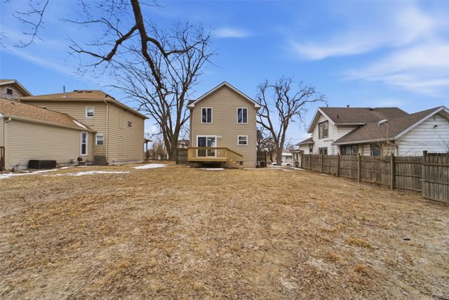 917 E 12th Street, Des Moines, IA 50316