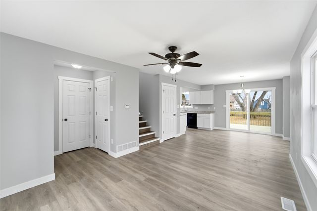 917 E 12th Street, Des Moines, IA 50316