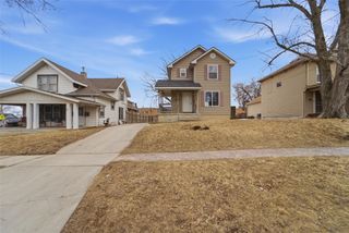 917 E 12th Street, Des Moines, IA 50316