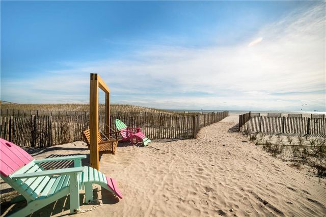 50 Forney Johnston Drive D, Dauphin Island, AL 36528