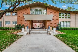6130 Bandera Avenue C, Dallas, TX 75225