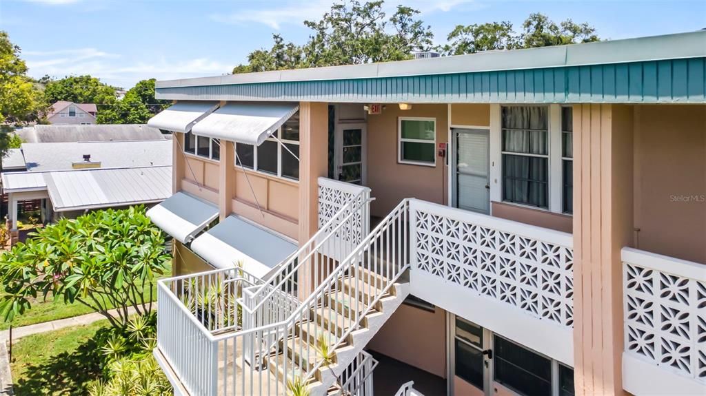 445 32ND AVENUE N W301, St Petersburg, FL 33704