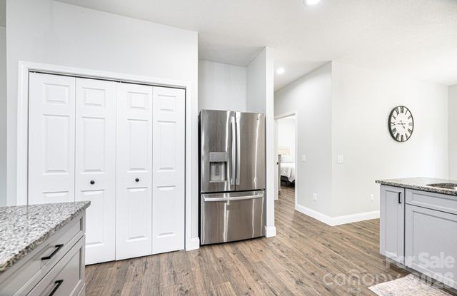 29 Central Avenue, Granite Falls, NC 28630