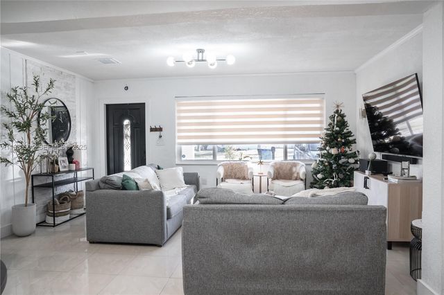 2403 Rodman St, Hollywood, FL 33020