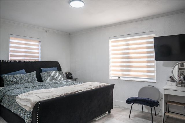 2403 Rodman St, Hollywood, FL 33020