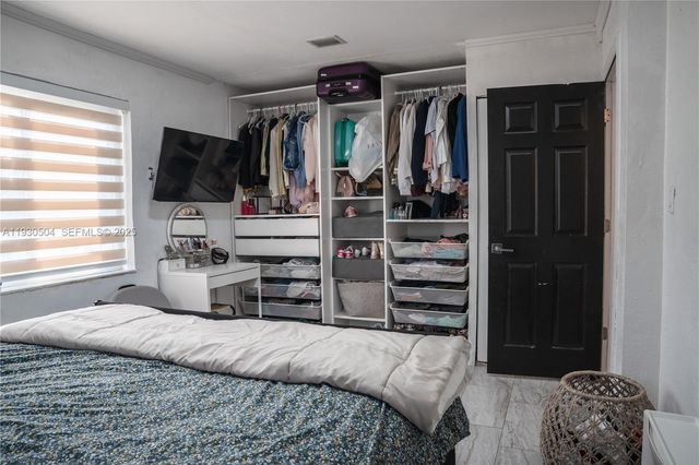 2403 Rodman St, Hollywood, FL 33020