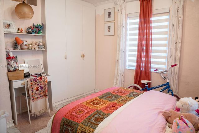 2403 Rodman St, Hollywood, FL 33020