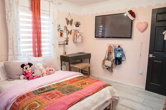 2403 Rodman St, Hollywood, FL 33020