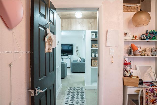 2403 Rodman St, Hollywood, FL 33020