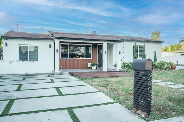 2403 Rodman St, Hollywood, FL 33020