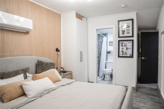 2403 Rodman St, Hollywood, FL 33020