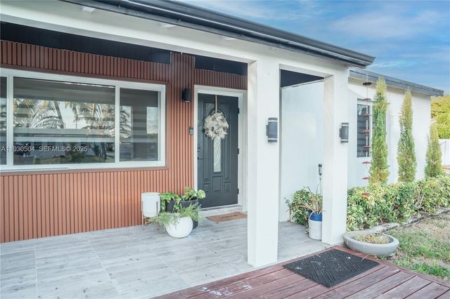 2403 Rodman St, Hollywood, FL 33020