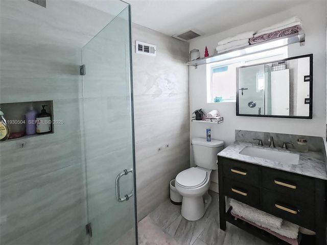 2403 Rodman St, Hollywood, FL 33020