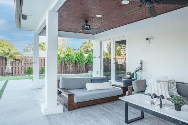 2403 Rodman St, Hollywood, FL 33020