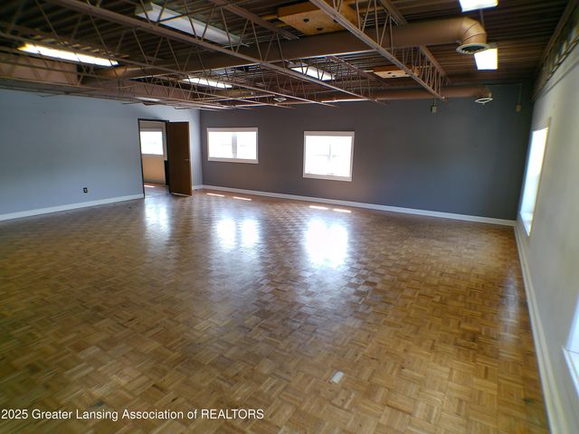 2018 N Cedar Street, Holt, MI 48842