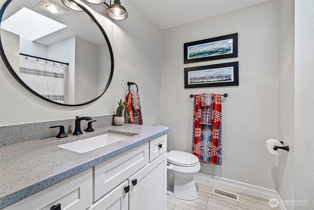 5916 51st Street Ct W, University Place, WA 98467