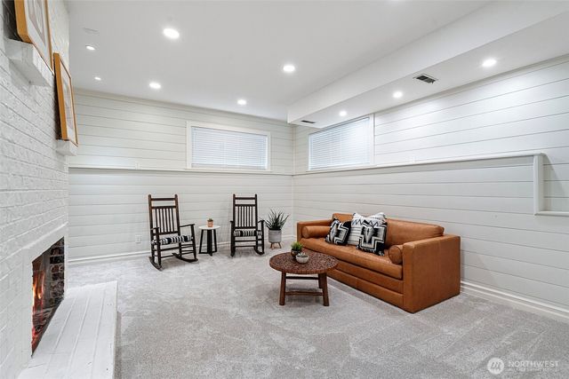 5916 51st Street Ct W, University Place, WA 98467