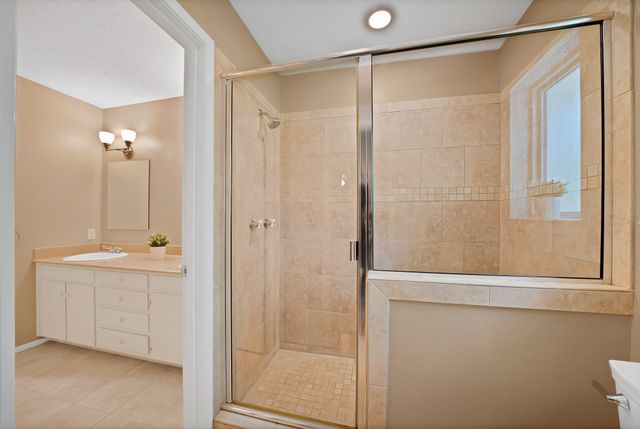 451 Cooks Lane, Fort Worth, TX 76120