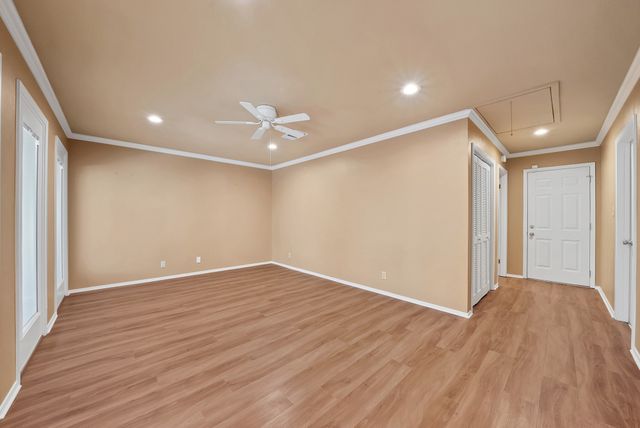 451 Cooks Lane, Fort Worth, TX 76120