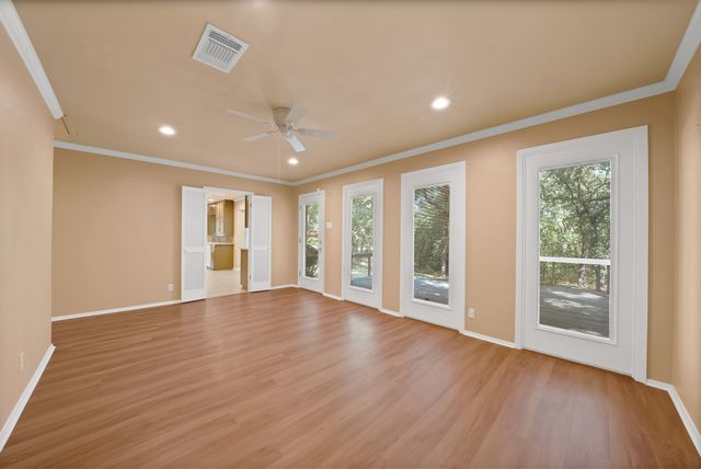 451 Cooks Lane, Fort Worth, TX 76120