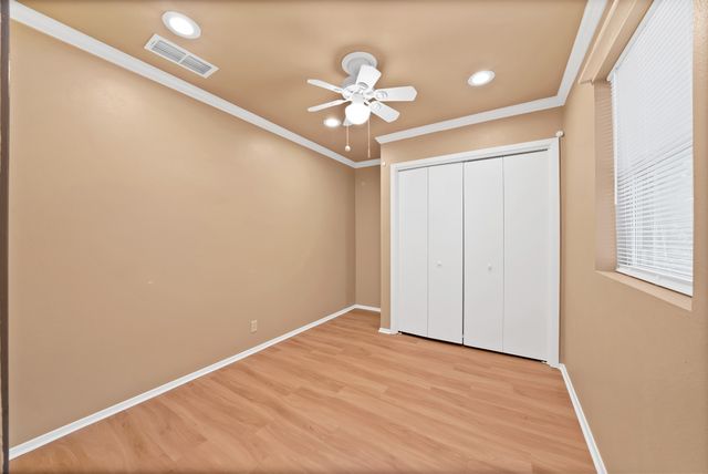 451 Cooks Lane, Fort Worth, TX 76120