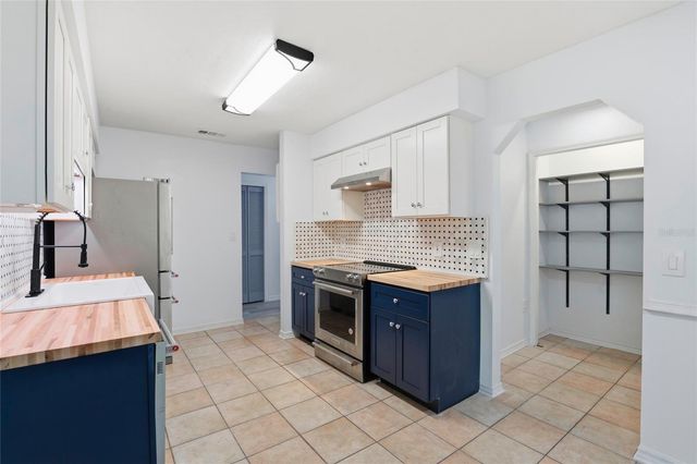 10808 NW 31ST PLACE, Gainesville, FL 32606