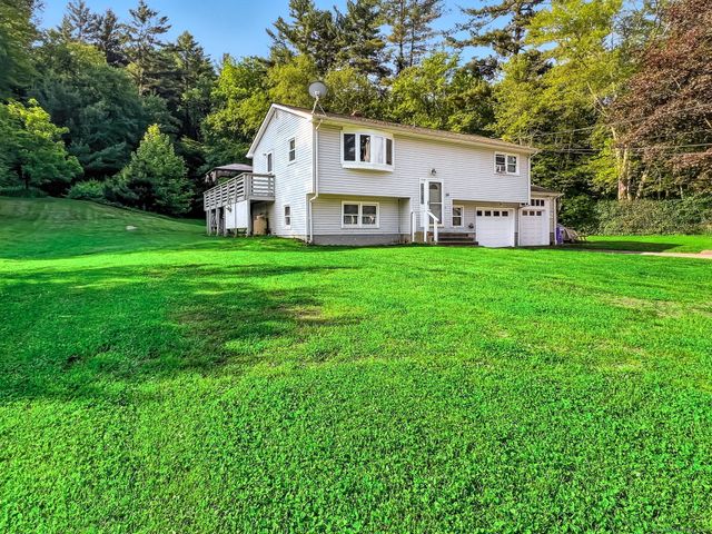 24 Gifford Lane, Bozrah, CT 06334