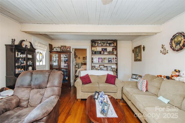 63 Clear Creek Road, Marion, NC 28752